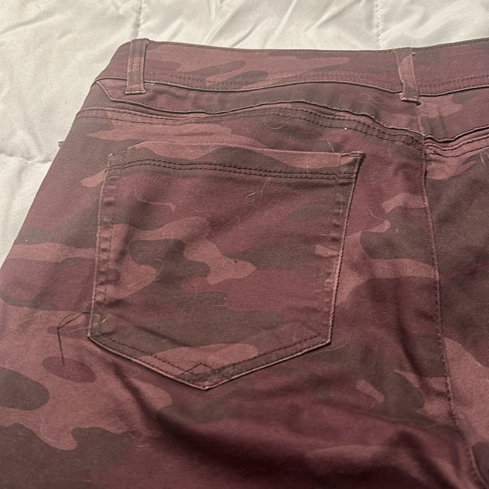 Democracy “Ab” solution size 10 purple camo jeans - Picture 10 of 10